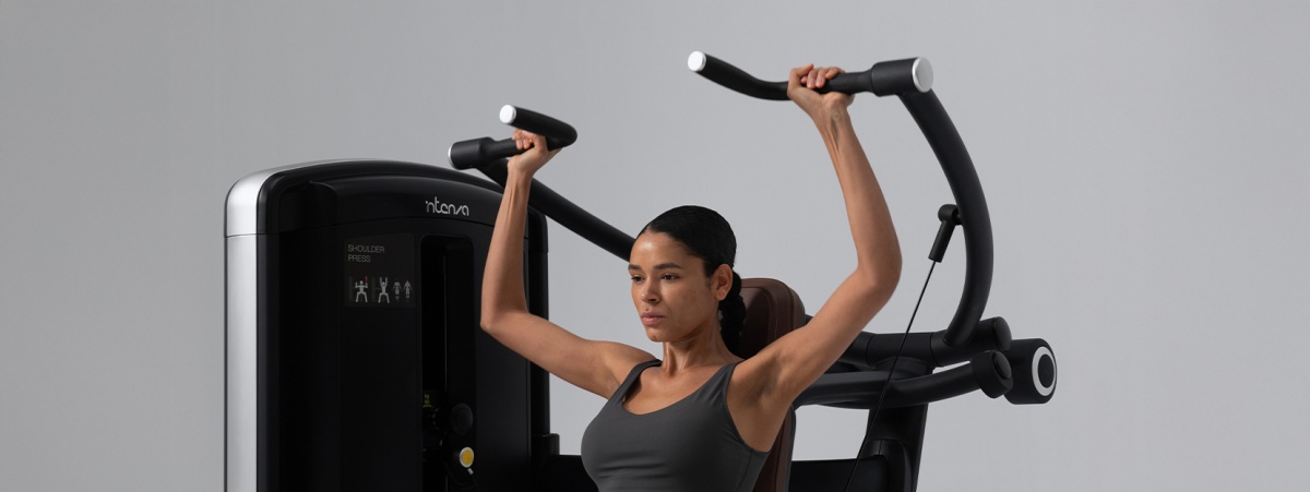 Премиальная линия грузоблочных тренажеров INTENZA DEZIGN